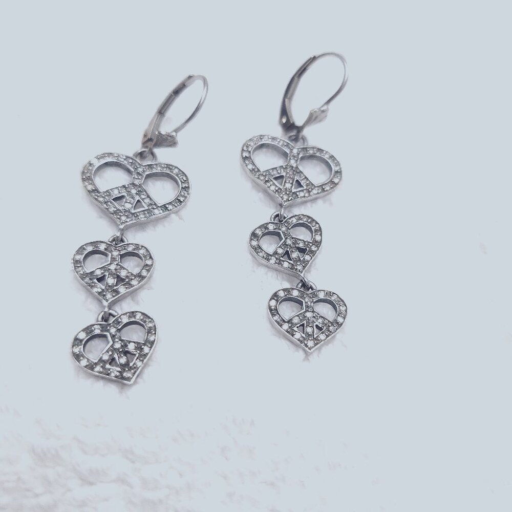 18k White Gold 3-Hearts Earrings